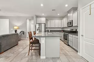 863 Fritz Dr, Los Banos, CA 93635 - Photo 1