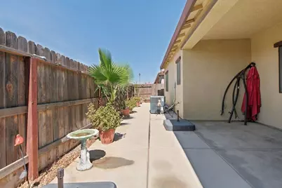 863 Fritz Dr, Los Banos, CA 93635 - Photo 18
