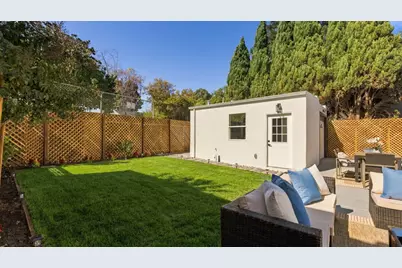 1425 California Dr, Burlingame, CA 94010 - Photo 44