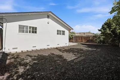 38879 Jonquil Dr, Newark, CA 94560 - Photo 48