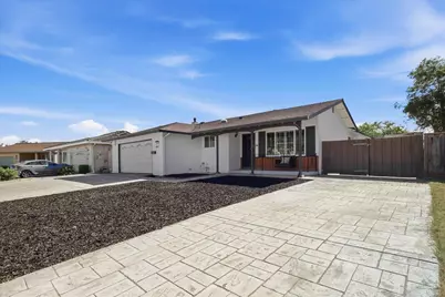 38879 Jonquil Dr, Newark, CA 94560 - Photo 2