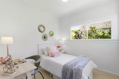 732 Farringdon Ln, Burlingame, CA 94010 - Photo 20