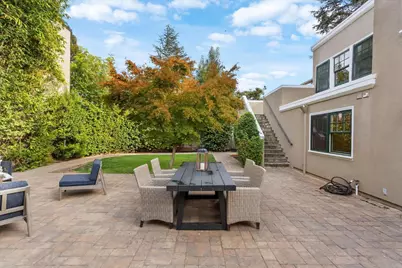 826 Walnut Ave, Burlingame, CA 94010 - Photo 28