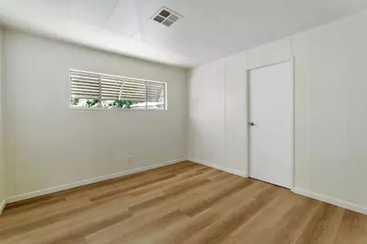 2097 Dalis Garden Dr 79, Concord, CA 94518 - Photo 16