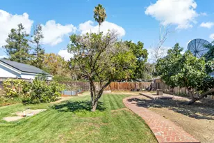 184 S 19th St, San Jose, CA 95116 - Photo 24
