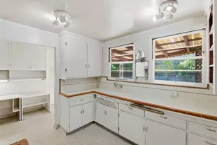 149 Beverly Dr, San Carlos, CA 94070 - Photo 12