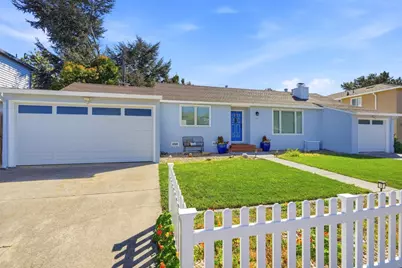 926 Fleetwood Dr, San Mateo, CA 94402 - Photo 2