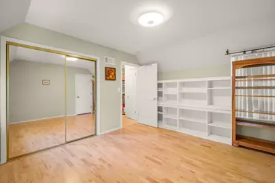 932 Lundy Ln, Los Altos, CA 94024 - Photo 20