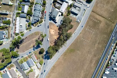 Ave Alhambra Ave, El Granada, CA 94018 - Photo 6