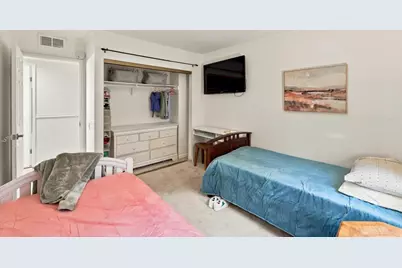 3358 Brittan Ave 6, San Carlos, CA 94070 - Photo 10