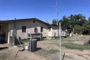 13222 Bell Dr, Livingston, CA 95334 - Photo 4
