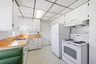 26472 Hickory Ave, Hayward, CA 94544 - Photo 14