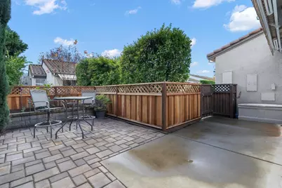 1316 White Oak Pl, Gilroy, CA 95020 - Photo 16