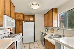 1035 Alta Mira Dr A, Santa Clara, CA 95051 - Photo 10