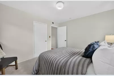 210 Rodonovan Dr, Santa Clara, CA 95051 - Photo 36