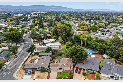210 Rodonovan Dr, Santa Clara, CA 95051 - Photo 62
