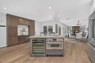 210 Rodonovan Dr, Santa Clara, CA 95051 - Photo 12
