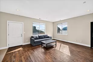 3832 Bayshore Blvd, Brisbane, CA 94005 - Photo 18