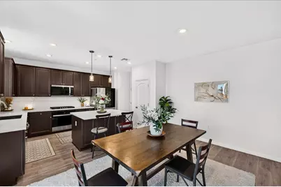 1910 Peony St, Hollister, CA 95023 - Photo 14