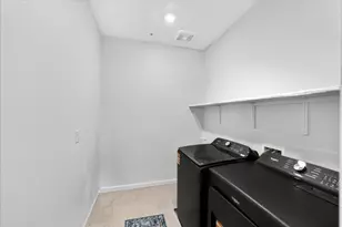 1910 Peony St, Hollister, CA 95023 - Photo 46