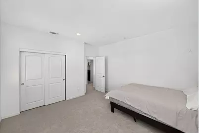 1910 Peony St, Hollister, CA 95023 - Photo 38