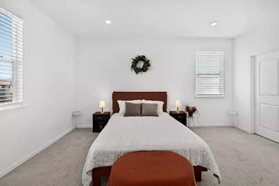 1910 Peony St, Hollister, CA 95023 - Photo 30