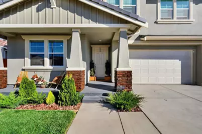 1910 Peony St, Hollister, CA 95023 - Photo 6