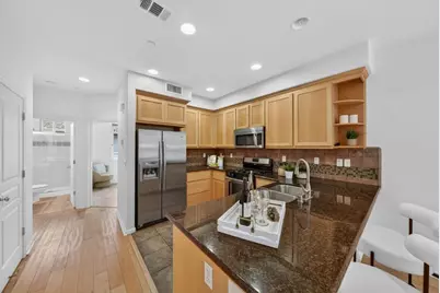 650 Almaden Walk Loop, San Jose, CA 95125 - Photo 6