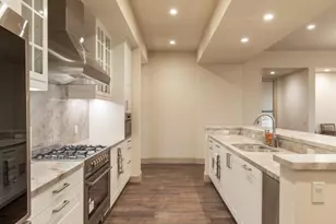 575 Foam St B, Monterey, CA 93940 - Photo 6