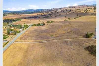 12800 New Ave, San Martin, CA 95046 - Photo 12