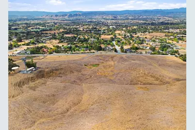 12800 New Ave, San Martin, CA 95046 - Photo 16