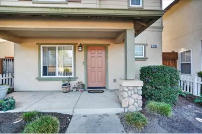 12504 Rogge Village Way, Salinas, CA 93906 - Photo 4