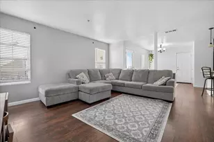 12504 Rogge Village Way, Salinas, CA 93906 - Photo 6