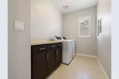 1191 Navigator Dr, Lathrop, CA 95330 - Photo 16