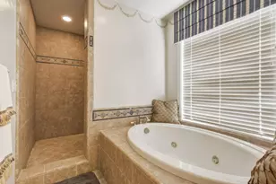 11530 Spur Rd, Monterey, CA 93940 - Photo 16