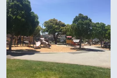 725 Guildford Ave, San Mateo, CA 94402 - Photo 24