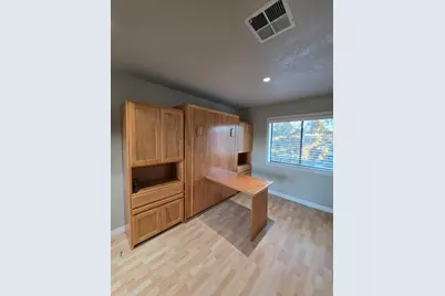 284 Stonegate Cir, San Jose, CA 95110 - Photo 12
