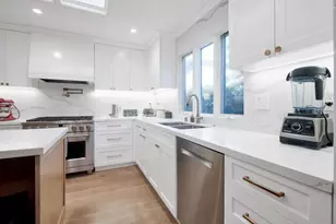 470 Martinsen Ct, Palo Alto, CA 94306 - Photo 8