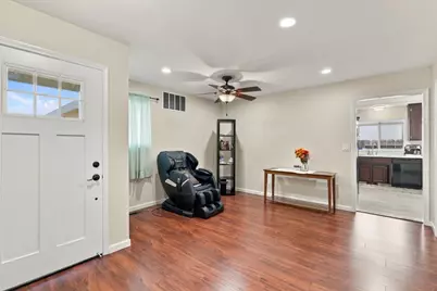 1987 Calistoga Dr, Hollister, CA 95023 - Photo 4