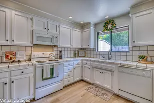 330 Woodside Dr 114, Salinas, CA 93901 - Photo 12