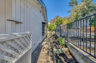 1205 Lincoln Ave, Pacific Grove, CA 93950 - Photo 22