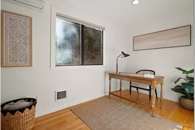 2526 Woodland Pl, Redwood City, CA 94062 - Photo 30