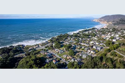 387 13th St, Montara, CA 94037 - Photo 34
