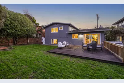 387 13th St, Montara, CA 94037 - Photo 4
