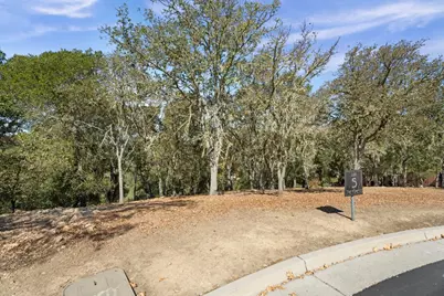 8351 Winter Green Ct, Gilroy, CA 95020 - Photo 2