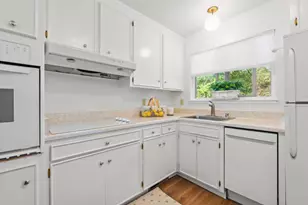 118 Hacienda Carmel 118, Carmel, CA 93923 - Photo 4