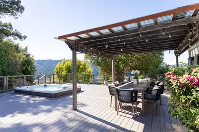 1365 Lakeview Dr, Hillsborough, CA 94010 - Photo 72