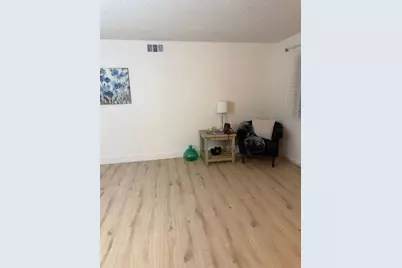 9012 El Cajon Way 4, Sacramento, CA 95826 - Photo 6