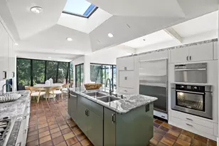 12 Hawkview St, Portola Valley, CA 94028 - Photo 18