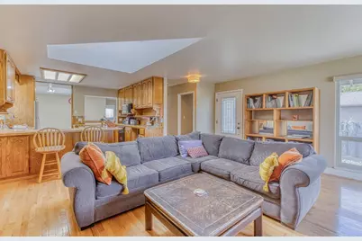 945 San Simeon Dr, Salinas, CA 93901 - Photo 6